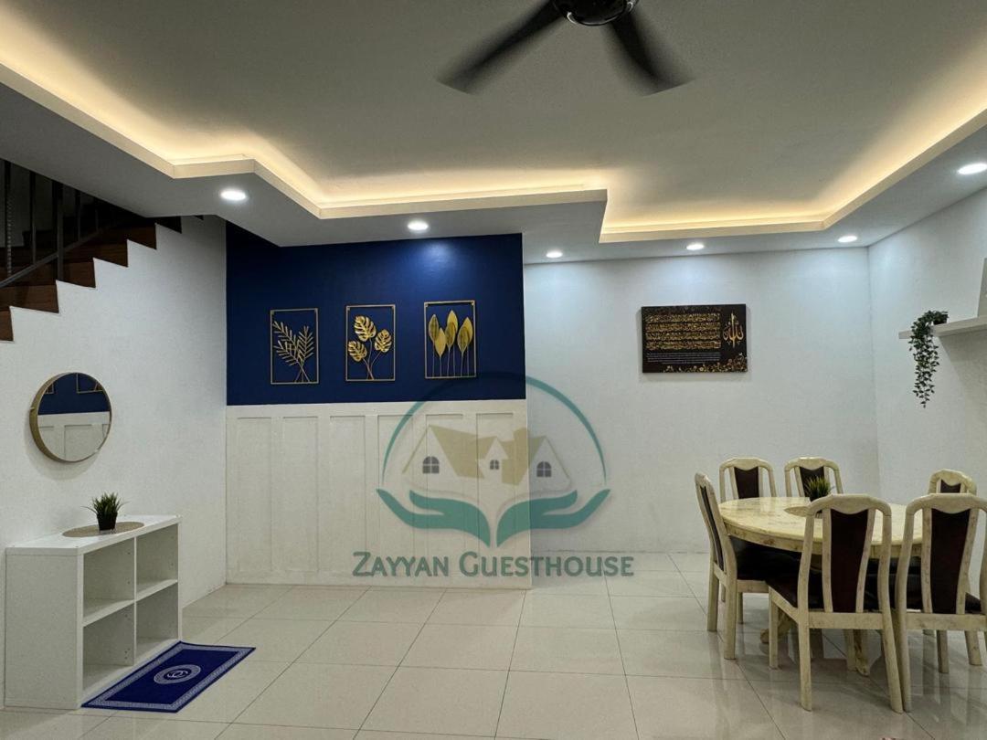 Zayyan Guesthouse Kuching Dış mekan fotoğraf