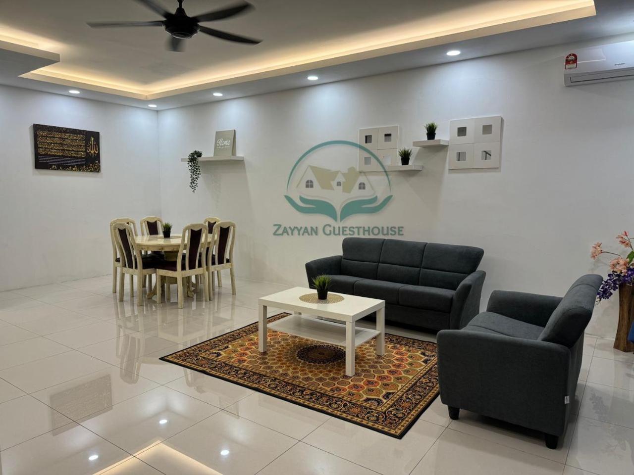 Zayyan Guesthouse Kuching Dış mekan fotoğraf